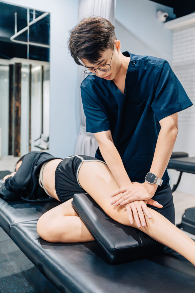 針對跑者腿部肌肉緊繃進行放鬆